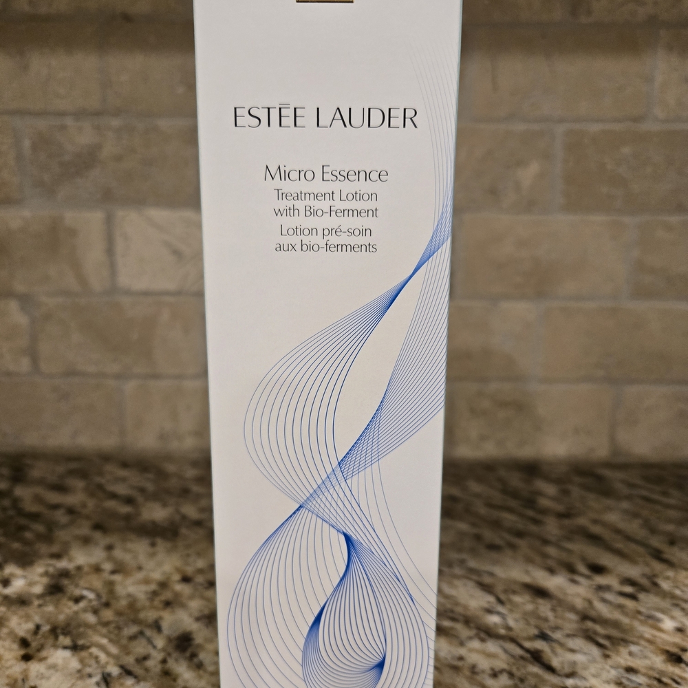 Estée Lauder Micro Essence Treatment - 6.7 Fl. Oz. Brand New - Sealed Box